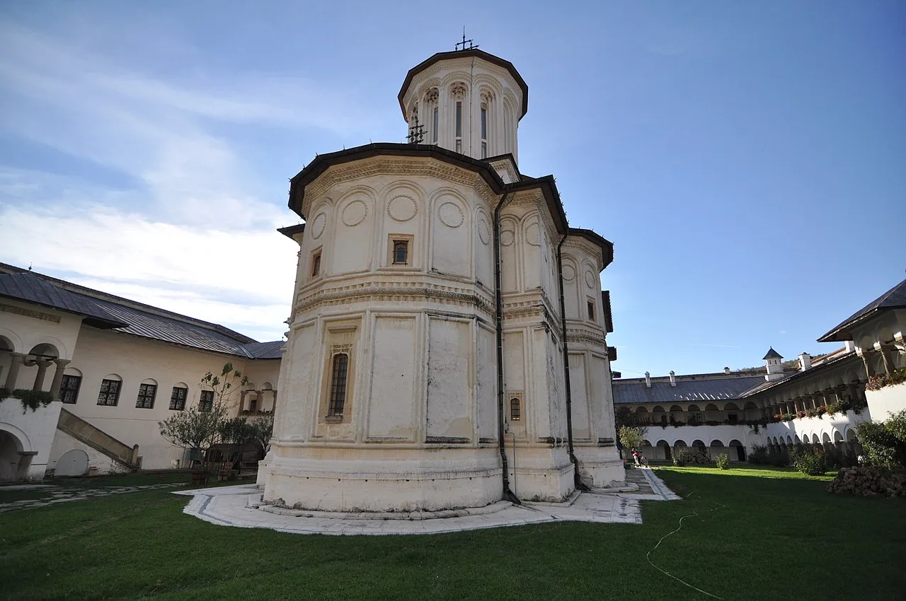 Arhitectura Manastirii Hurezi, monument UNESCO din judetul Valcea.