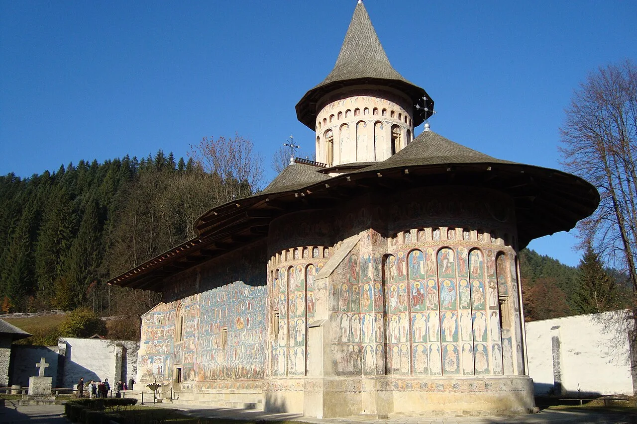 Biserica Manastirii Voronet si picturile sale exterioare.